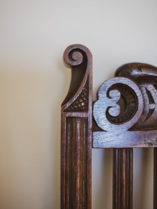 17th Century English Carved Oak Backstool Chair (c. 1680)