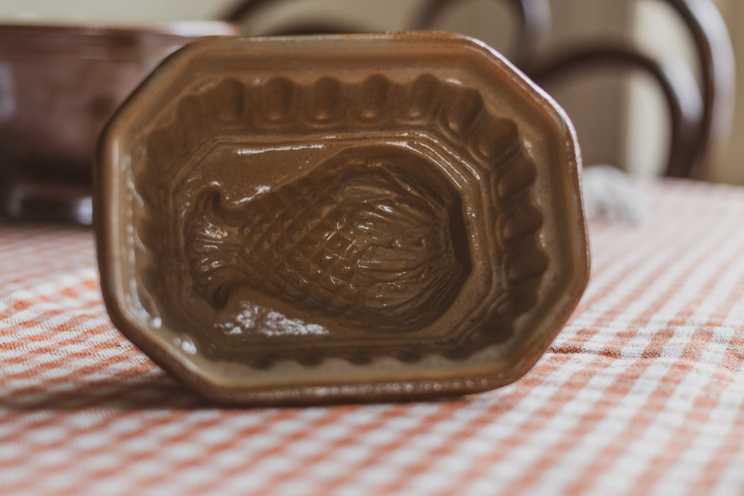 Small Antique Victorian Salt-Glazed Jelly Mould - Pineapple Motif
