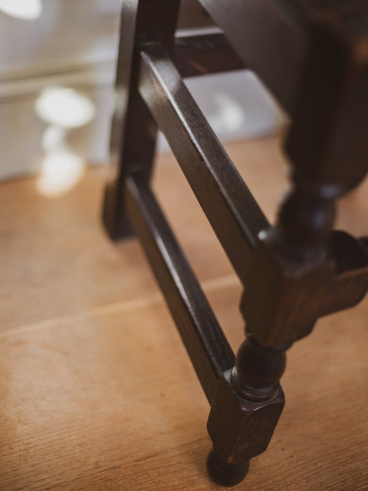17th Century English Carved Oak Backstool Chair (c. 1680)
