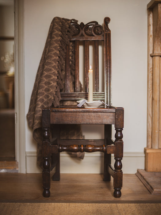 17th Century English Carved Oak Backstool Chair (c. 1680)