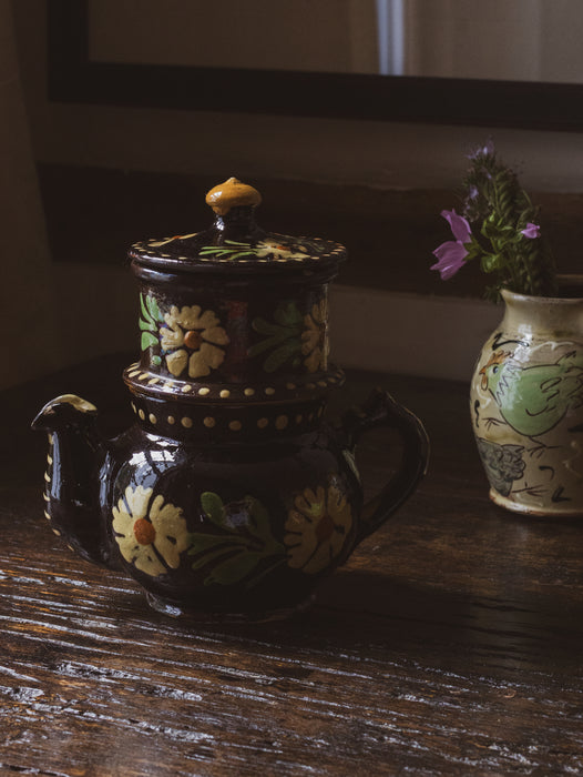 Charming Vintage Savoyard Dark Brown & Floral Motif Teapot with Strainer