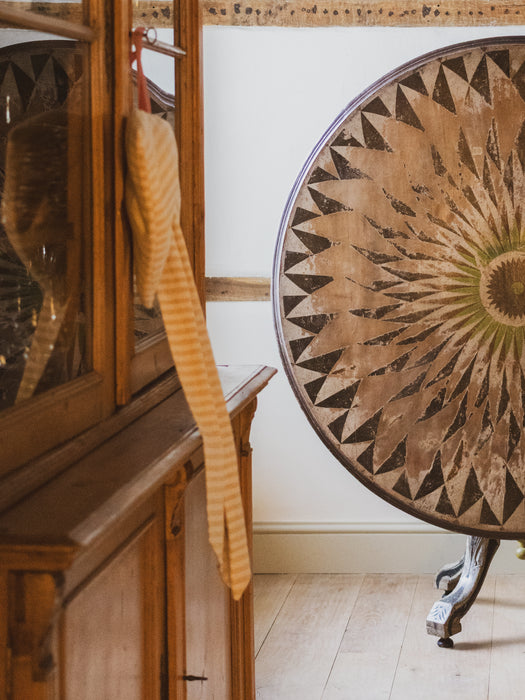 Antique Victorian Folk-Art Painted Tilt-Top Breakfast Table