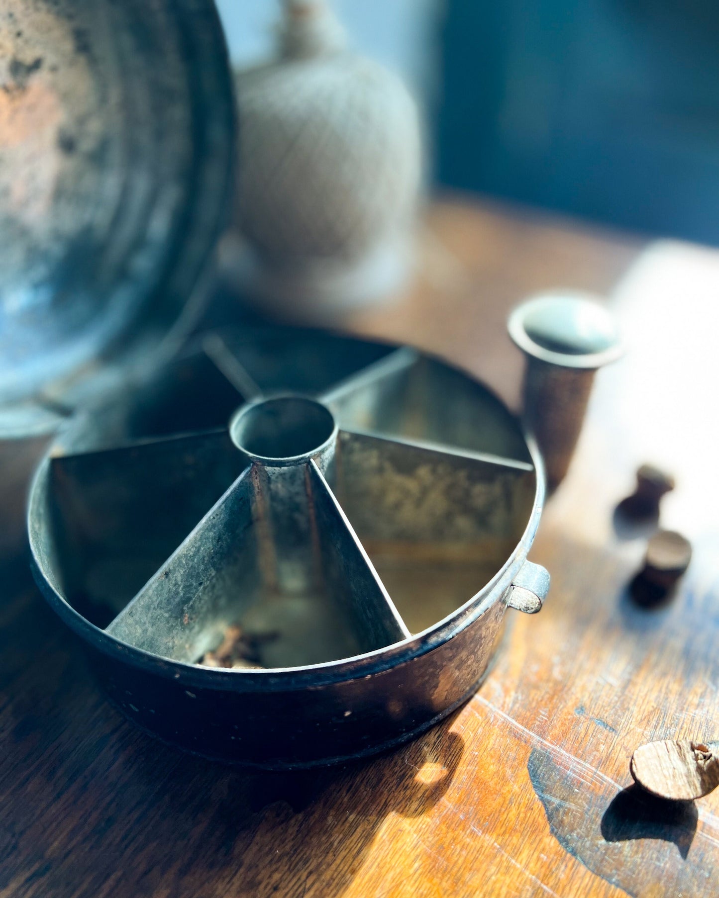 Antique kitchenalia Georgian Toleware Spice Box